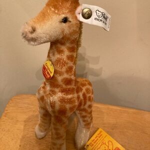 Steiff Giraffe 9” Plush • Original Knopf im Ohr • Button & Tags • Germany
